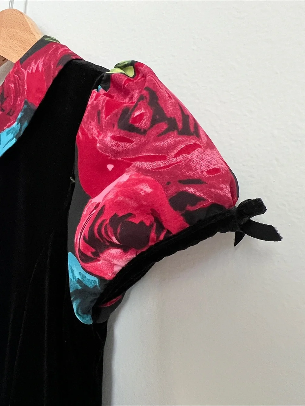 The Children's Place | Black Velvet Dress with Red Floral Skirt Size 4T